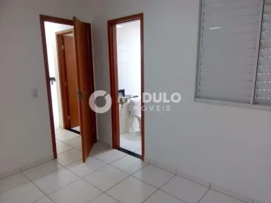 Apartamento com 2 Quartos para alugar, 52m² no Jardim Europa, Uberlândia