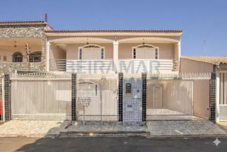 Casa com 5 Quartos à venda, 350m² no Guará II, Brasília