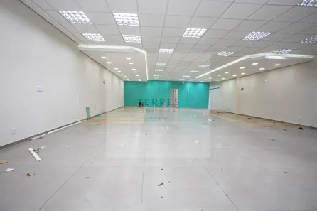Ponto Comercial para alugar, 610m² no Cristo Redentor, Porto Alegre