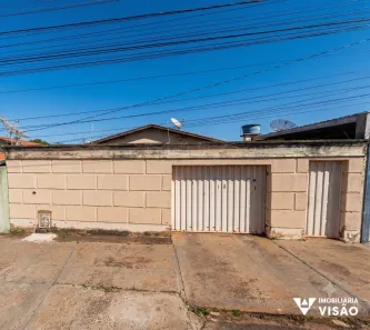 Casa com 2 Quartos à venda, 68m² no Conjunto Chica Ferreira, Uberaba