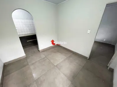 Casa com 1 Quarto para alugar, 60m² no Jardim dos Comerciários (Venda Nova), Belo Horizonte