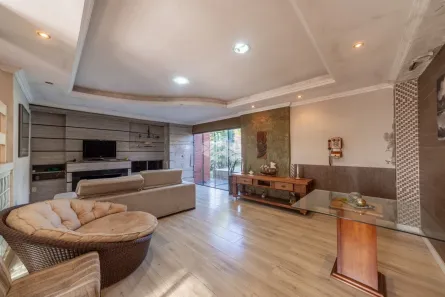 Casa com 3 Quartos à venda, 132m² no Guarujá, Porto Alegre