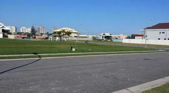Lote/Terreno à venda, 715m² no Barra da Tijuca, Rio de Janeiro