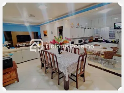 Casa com 5 Quartos à venda, 360m² no Segismundo Pereira, Uberlândia
