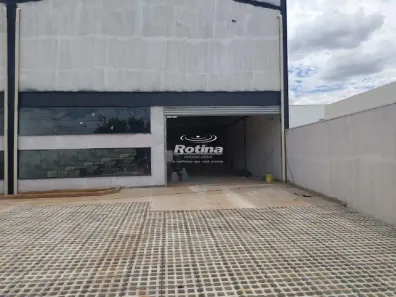 Galpão/Depósito/Armazém para alugar, 380m² no Alto Umuarama, Uberlândia