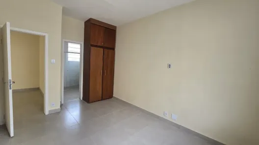 Casa com 3 Quartos para venda ou aluguel, 250m² no Santa Tereza, Belo Horizonte