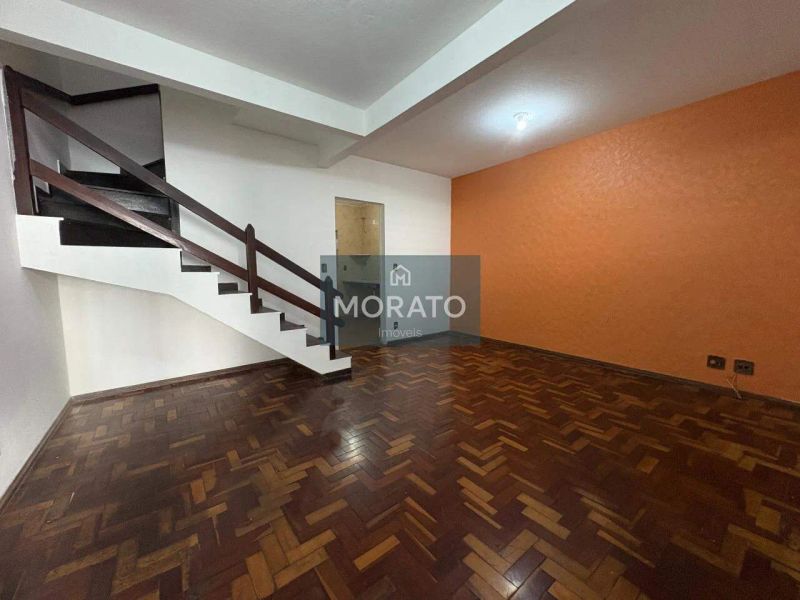 Casa com 3 quartos — Santa Rosa, Belo Horizonte