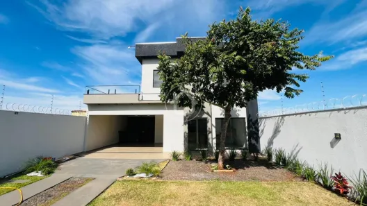 Sobrado com 3 Quartos à venda, 174m² no Água Limpa Park, Campo Grande