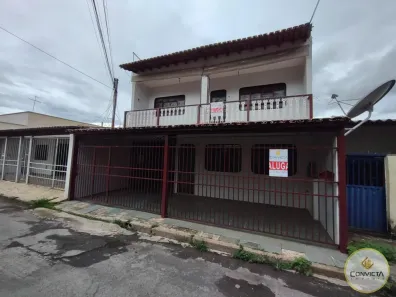 Casa com 2 Quartos para alugar, 80m² no Candangolândia, Brasília