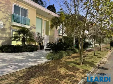 Casa de Condomínio com 4 Quartos para alugar, 756m² no Alphaville, Santana de Parnaíba