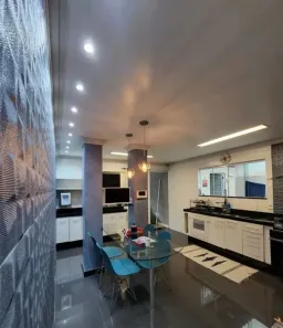 Casa com 3 Quartos à venda, 220m² no Jardim Santo Antônio, Macaé