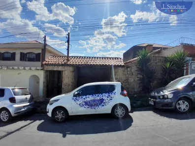 Casa com 3 Quartos à venda, 400m² no Centro, Itaquaquecetuba