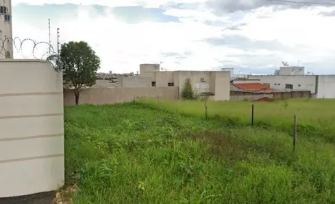Lote/Terreno à venda, 300m² no Pampulha, Uberlândia