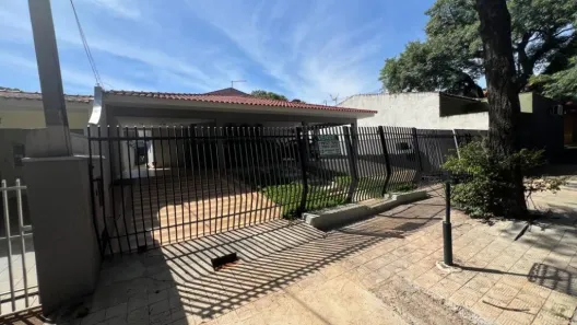 Casa com 2 Quartos à venda, 308m² no Vila Esperança, Maringá