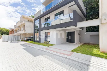 Casa de Condomínio com 3 Quartos para alugar, 128m² no Santa Felicidade, Curitiba