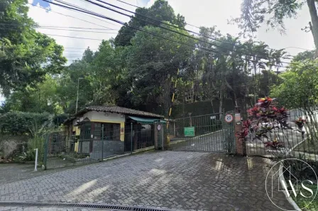 Casa com 3 Quartos à venda, 229m² no Sapê, Niterói