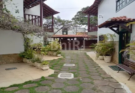 Casa de Condomínio com 4 Quartos à venda, 133m² no Peró, Cabo Frio