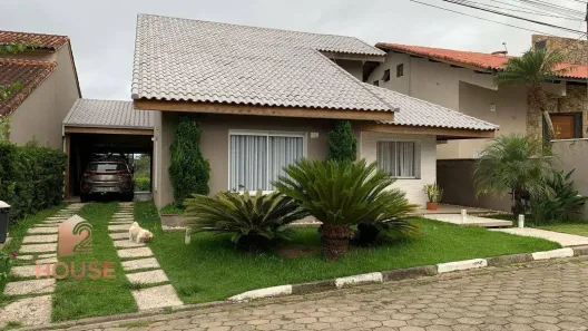 Casa de Condomínio com 3 Quartos à venda, 255m² no Residencial Country Club Santa Isabel, Santa Isabel