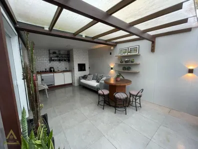 Sobrado com 3 Quartos à venda, 133m² no Velha, Blumenau