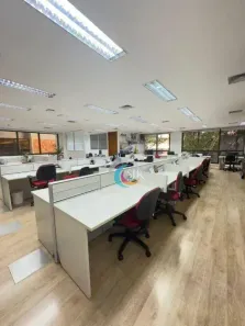Sala Comercial para alugar, 251m² no Vila Olímpia, São Paulo