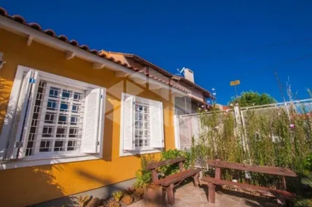 Casa com 4 Quartos para alugar, 285m² no Espírito Santo, Porto Alegre