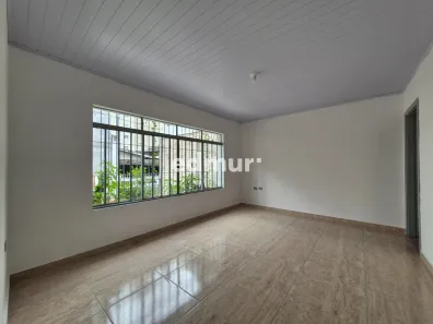 Casa com 2 Quartos à venda, 114m² no Bangú, Santo André