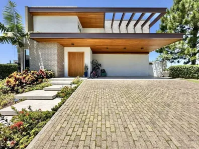 Casa com 4 Quartos à venda, 345m² no Granja Viana, Carapicuíba