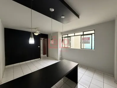 Apartamento com 3 Quartos para alugar, 72m² no Zona 7, Maringá