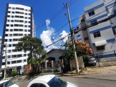 Casa com 5 Quartos à venda, 382m² no Candeal, Salvador
