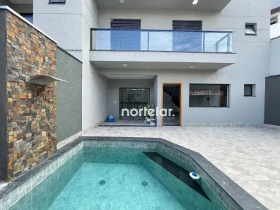 Sobrado com 3 Quartos para alugar, 140m² no Parque São Domingos, São Paulo