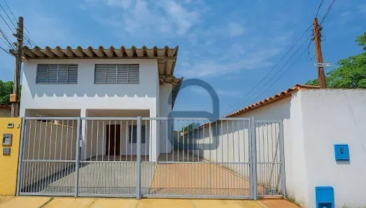 Sobrado com 3 Quartos para alugar, 94m² no Cidade Jardim, Goiânia