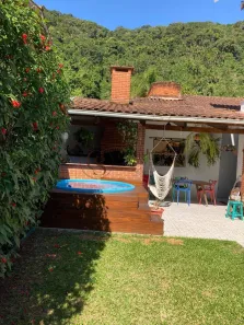 Casa com 5 Quartos à venda, 250m² no Guaiúba, Guarujá