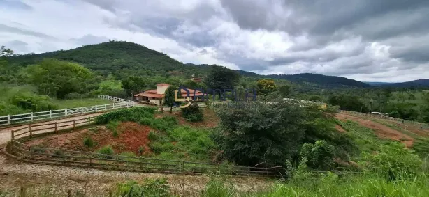 Fazenda/Sítio com 4 Quartos à venda, 13m² no , Taquaraçu de Minas