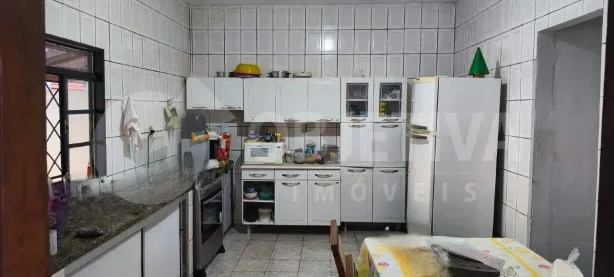 Casa com 4 Quartos à venda, 204m² no Aclimação, Uberlândia