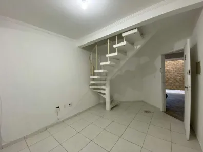 Sobrado com 2 Quartos à venda, 66m² no Canto do Forte, Praia Grande