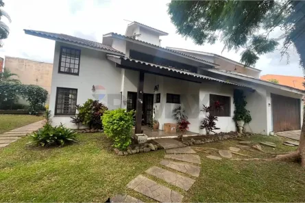 Casa com 4 Quartos para alugar, 420m² no Vila Cachoeirinha, Cachoeirinha