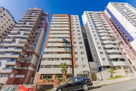 Apartamento com 3 Quartos para alugar, 82m² no Bigorrilho, Curitiba