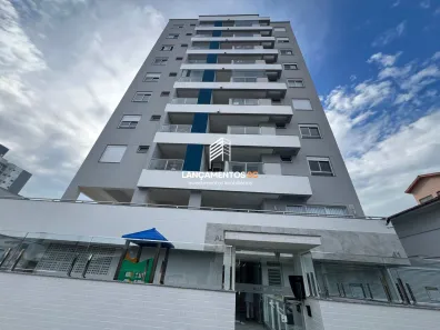 Apartamento com 2 Quartos à venda, 76m² no Barreiros, São José
