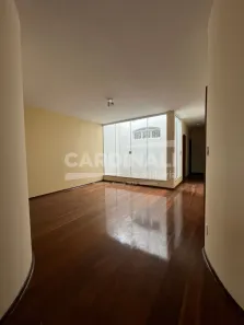 Casa com 3 Quartos para alugar, 300m² no Centro, Ibaté
