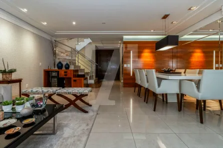 Casa com 4 Quartos para venda ou aluguel, 320m² no Jardim Panorama, São Paulo