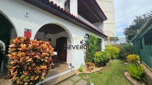 Casa com 4 Quartos à venda, 323m² no São Francisco, Niterói