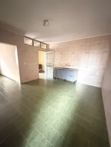 Casa com 3 Quartos para alugar, 45m² no Jardim Guadalajara, Bauru