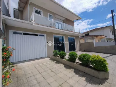 Casa com 3 Quartos à venda, 222m² no Ponte do Imaruim, Palhoça