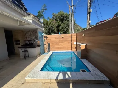 Casa de Condomínio com 5 Quartos à venda, 233m² no Vargem Pequena, Rio de Janeiro