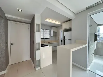 Apartamento com 3 Quartos à venda, 101m² no Meia Praia, Itapema