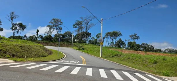 Lote/Terreno à venda, 250m² no Cézar de Souza, Mogi das Cruzes