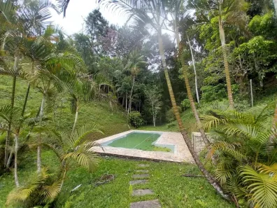 Fazenda/Sítio com 3 Quartos à venda, 3800m² no , Juquitiba
