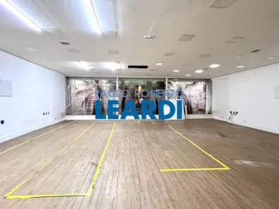 Ponto Comercial para alugar, 400m² no Indianópolis, São Paulo