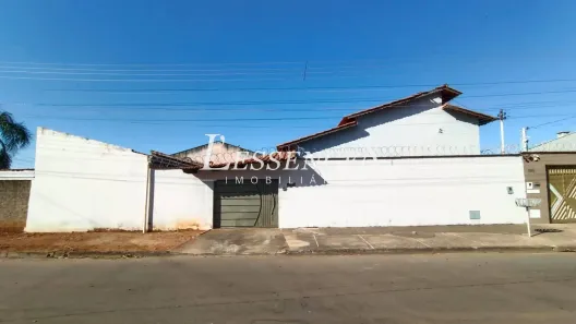 Casa com 3 Quartos à venda, 222m² no Jardim Marques de Abreu, Goiânia