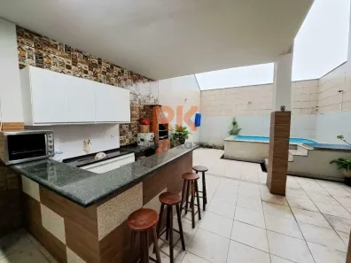 Casa com 3 Quartos à venda, 160m² no Santa Mônica, Belo Horizonte